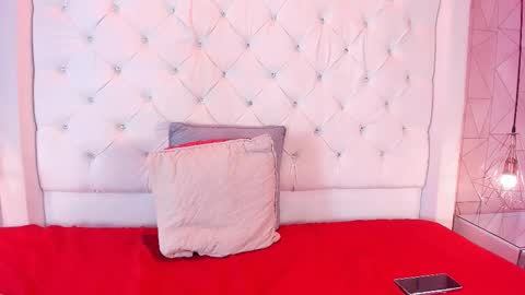 Snapshot of malikasoleil chatting on February 2026 05:49:01 AM Malika soleil online show from February 2026 05:49:01 AM