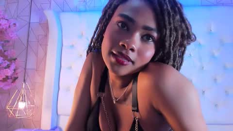 Snapshot of malikasoleil chatting on February 2026 04:13:02 AM Malika soleil online show from February 2026 04:13:02 AM