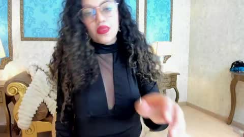 maloryjones online show from May 2026 12:02:01 PM