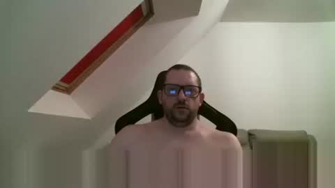 breton online show from February 2026 03:01:01 AM