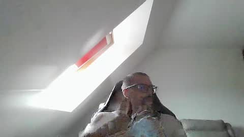 Snapshot of malou2927 chatting on July 2026 08:19:02 AM breton online show from July 2026 08:19:02 AM