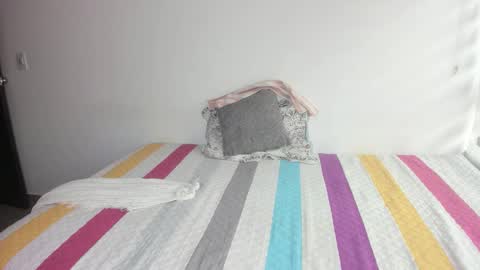 instagram  nueela   online show from January 2026 08:13:02 PM