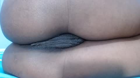 Snapshot of mamy02 chatting on January 2025 07:47:02 AM cristal online show from January 2025 07:47:02 AM