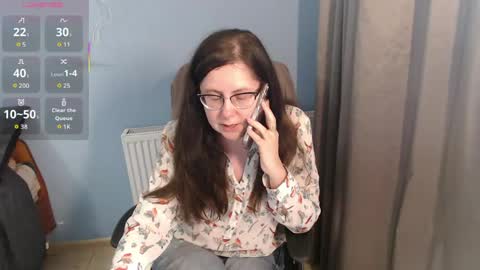 Snapshot of mandarinka28 chatting on May 2026 12:13:01 PM mandarinka28 online show from May 2026 12:13:01 PM