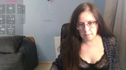Snapshot of mandarinka28 chatting on May 2026 08:20:01 AM mandarinka28 online show from May 2026 08:20:01 AM