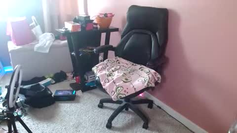 Snapshot of mandybabyxxx chatting on May 2026 07:43:02 PM MandyBabyXXX online show from May 2026 07:43:02 PM