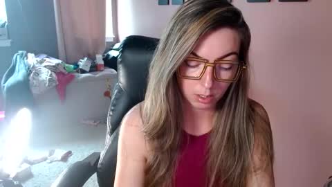 Snapshot of mandybabyxxx chatting on June 2026 11:22:02 PM MandyBabyXXX online show from June 2026 11:22:02 PM