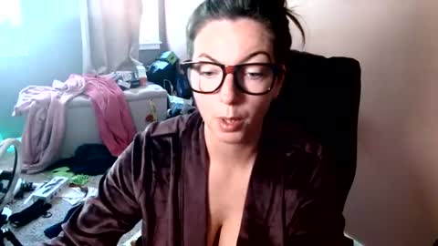 Snapshot of mandybabyxxx chatting on June 2026 08:07:02 PM MandyBabyXXX online show from June 2026 08:07:02 PM