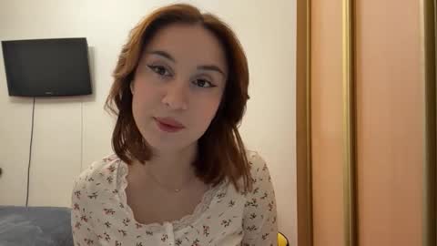 Mia online show from January 2026 05:02:02 AM