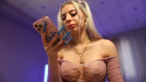 Anto Lovense is Active My pleasure is in your hands Private is Open online show from December 2024 08:13:01 AM