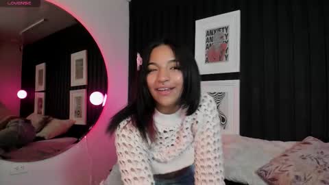 manelyk_evanss online show from March 2026 05:52:02 PM