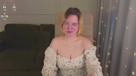 Snapshot of manic_pixie_ chatting on January 2025 10:50:02 AM manic_pixie_ online show from January 2025 10:50:02 AM