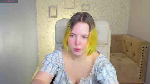 Snapshot of manic_pixie_ chatting on February 2025 11:08:02 AM manic_pixie_ online show from February 2025 11:08:02 AM