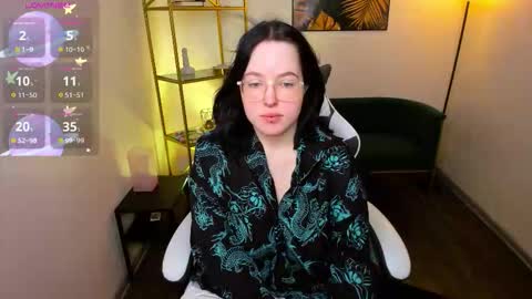 Snapshot of manic_pixie_ chatting on November 2025 10:35:02 AM manic_pixie_ online show from November 2025 10:35:02 AM