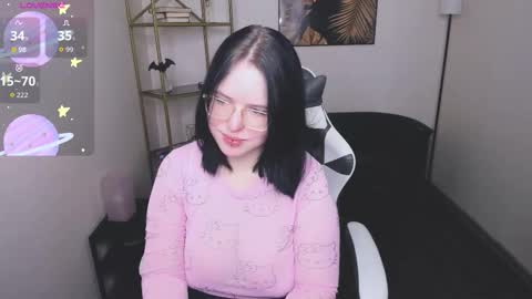 Snapshot of manic_pixie_ chatting on December 2025 04:05:01 PM manic_pixie_ online show from December 2025 04:05:01 PM