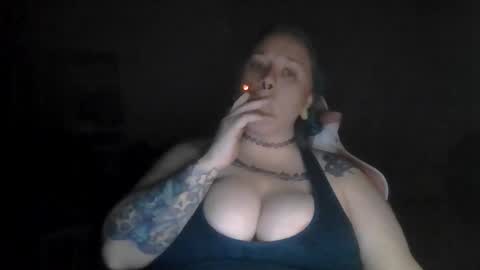 ManicPixiePop online show from November 2025 12:10:02 AM