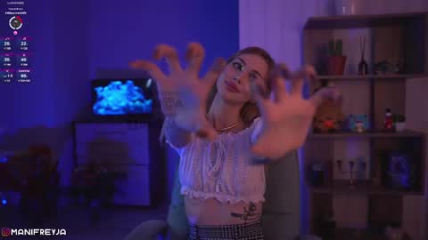 Snapshot of manifreyja chatting on December 2024 06:43:02 AM Amelie online show from December 2024 06:43:02 AM