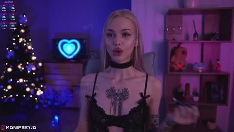 Snapshot of manifreyja chatting on January 2025 09:22:01 PM Amelie online show from January 2025 09:22:01 PM