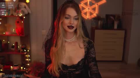 Snapshot of manifreyja chatting on October 2025 08:38:01 PM Amelie online show from October 2025 08:38:01 PM