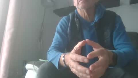 manngrossbite online show from December 2024 01:39:01 PM