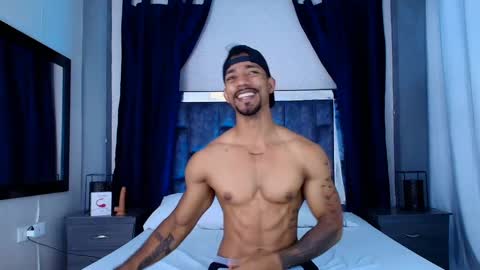 Manolo Hot 1 online show from January 2025 02:41:01 PM