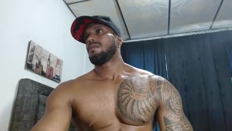 Manolo online show from February 2025 08:02:02 PM