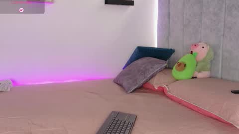 Manu  online show from March 2026 05:51:02 PM