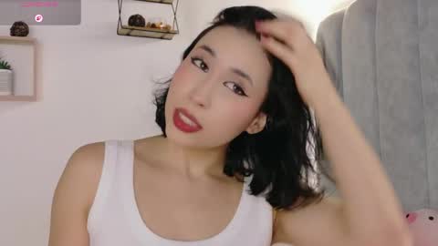 Snapshot of manu_montoya_ chatting on May 2026 04:48:01 PM Manu online show from May 2026 04:48:01 PM