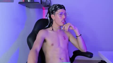 Snapshot of manu_vera8 chatting on March 2025 10:30:02 PM Manuel online show from March 2025 10:30:02 PM