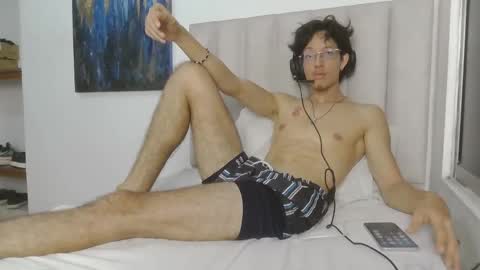 Manuel online show from May 2026 07:45:01 PM