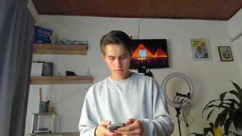 manucute 23  online show from January 2026 02:43:02 PM