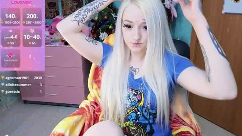 Manuela online show from December 2024 11:16:01 PM