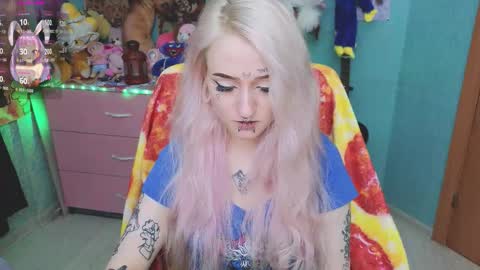 Manuela online show from November 2025 08:08:01 PM