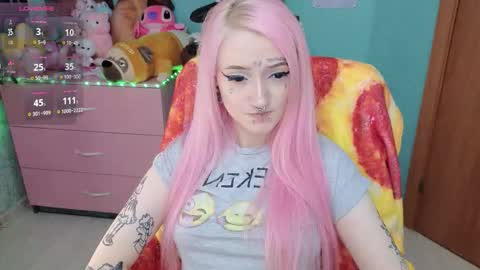 Manuela online show from December 2025 09:32:02 PM