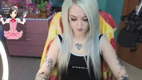 Snapshot of manuela_unicorn chatting on April 2026 08:44:02 PM Manuela online show from April 2026 08:44:02 PM