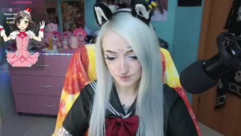 Snapshot of manuela_unicorn chatting on April 2026 08:06:01 PM Manuela online show from April 2026 08:06:01 PM