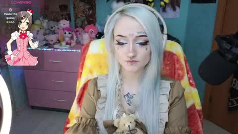 Snapshot of manuela_unicorn chatting on April 2026 09:13:01 PM Manuela online show from April 2026 09:13:01 PM