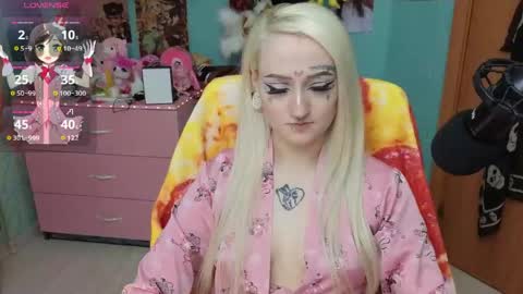Snapshot of manuela_unicorn chatting on June 2026 04:37:02 AM Manuela online show from June 2026 04:37:02 AM