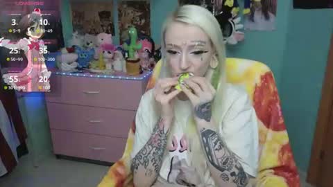 Manuela online show from July 2026 05:51:02 PM