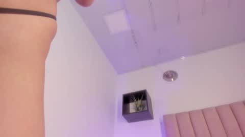 manu 3 online show from September 2025 04:01:02 AM