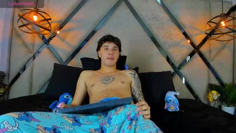 Manuel online show from March 2026 04:32:01 PM