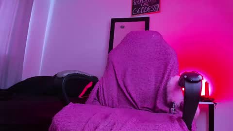 manuevans10 online show from February 2025 05:16:02 PM