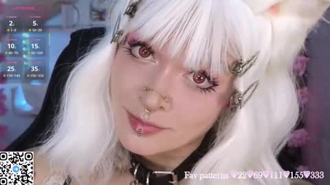 Snapshot of mao_me_meow chatting on September 2025 07:52:01 AM Sasha online show from September 2025 07:52:01 AM