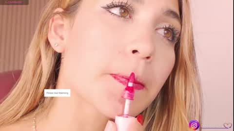 Mara Independent Model online show from March 2026 07:18:02 PM