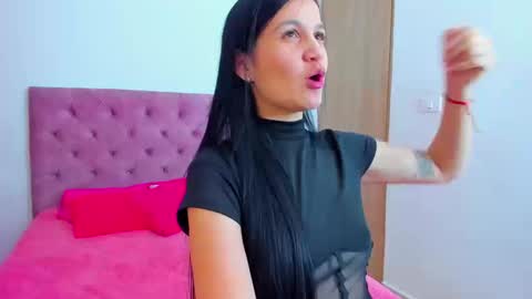 Snapshot of marahanson chatting on September 2025 09:48:02 PM Mara hanson online show from September 2025 09:48:02 PM