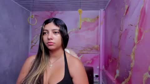 Snapshot of maraluna_ chatting on June 2026 11:36:02 AM Maraluna online show from June 2026 11:36:02 AM