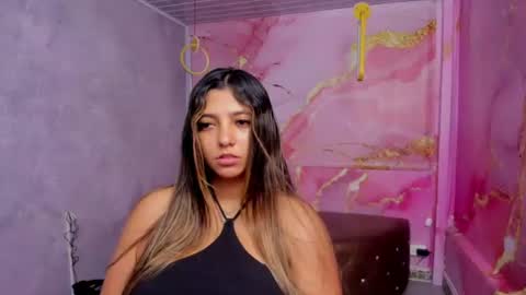 Snapshot of maraluna_ chatting on July 2026 01:59:01 PM Maraluna online show from July 2026 01:59:01 PM