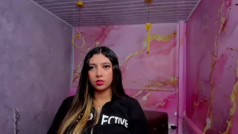 Snapshot of maraluna_ chatting on July 2026 01:48:01 PM Maraluna online show from July 2026 01:48:01 PM