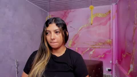 Snapshot of maraluna_ chatting on July 2026 11:57:02 AM Maraluna online show from July 2026 11:57:02 AM