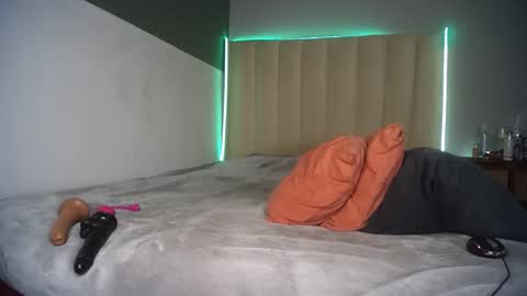 Snapshot of maraya_gold chatting on October 2025 12:50:01 PM maraya_gold online show from October 2025 12:50:01 PM